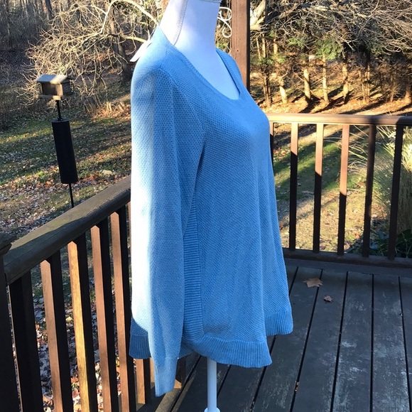 NWT! LOFT cornflour blue size M crew sweater - Picture 2 of 8